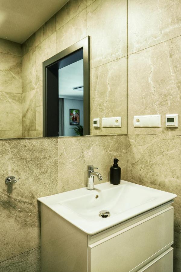 Apartamenty Centrum Park Twardowskiego 4 Zielona Gora  Exterior photo
