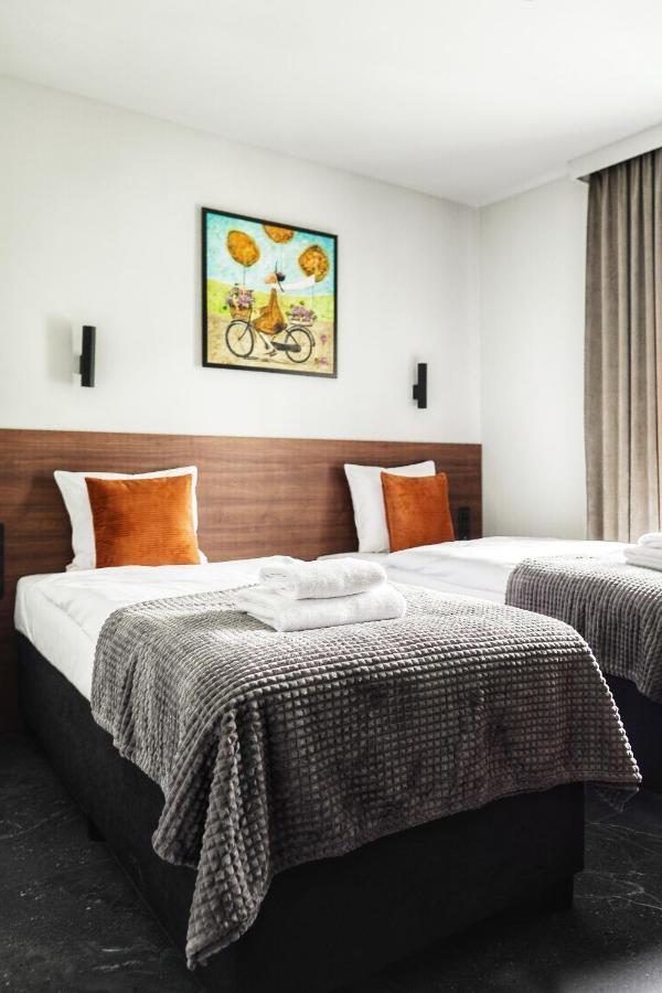 Apartamenty Centrum Park Twardowskiego 4 Zielona Gora  Exterior photo