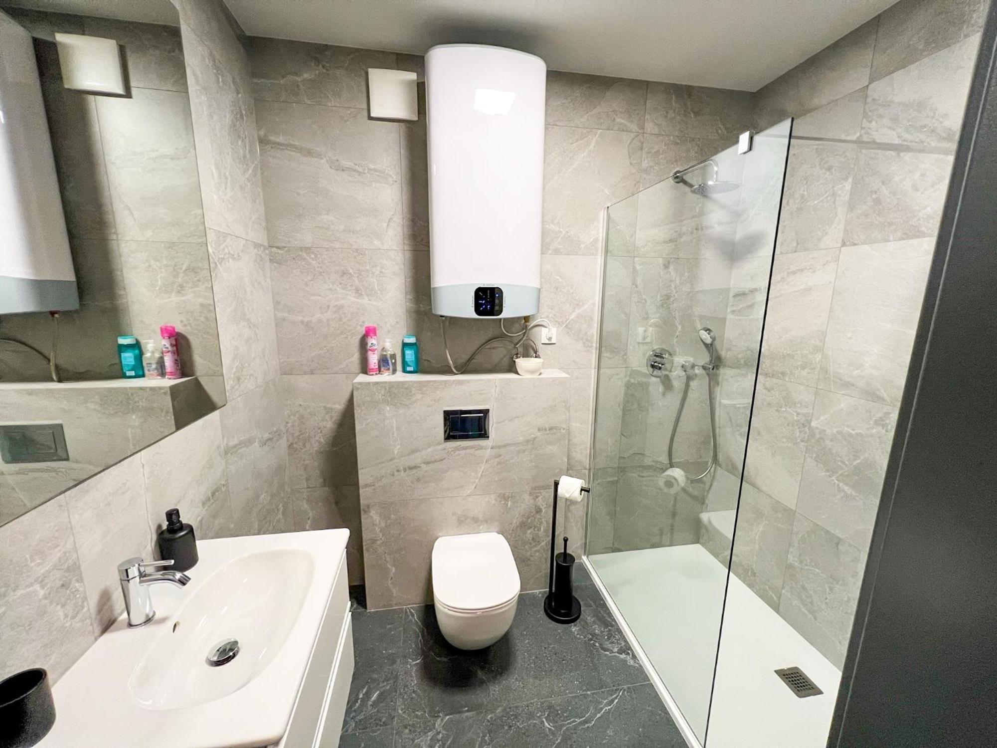 Apartamenty Centrum Park Twardowskiego 4 Zielona Gora  Exterior photo