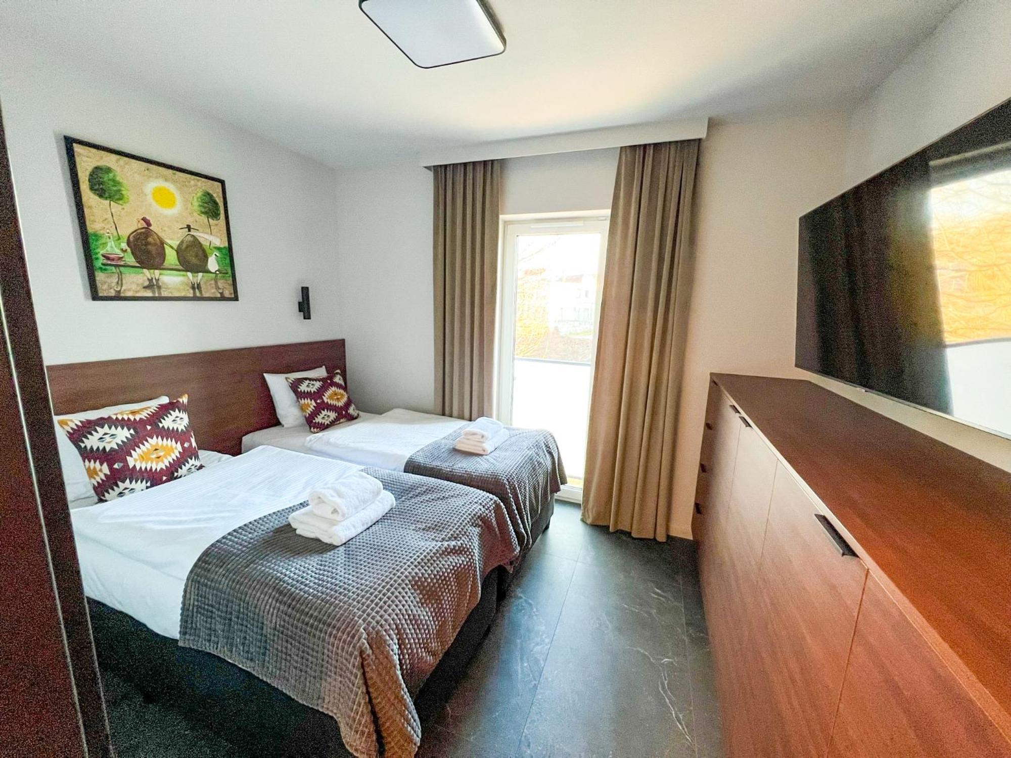 Apartamenty Centrum Park Twardowskiego 4 Zielona Gora  Exterior photo